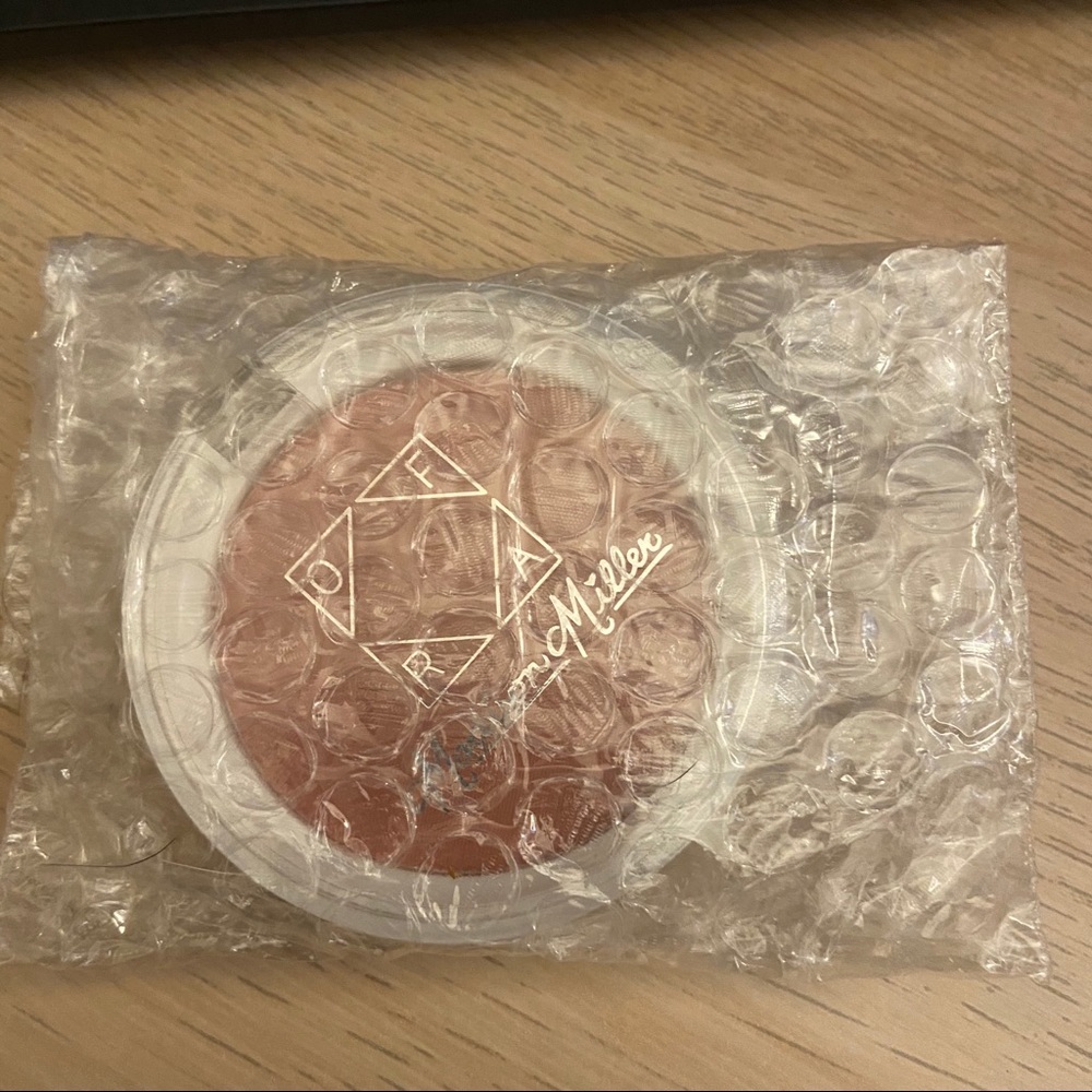 Ofra Collab with Madison Miller Sweet stuff blush
